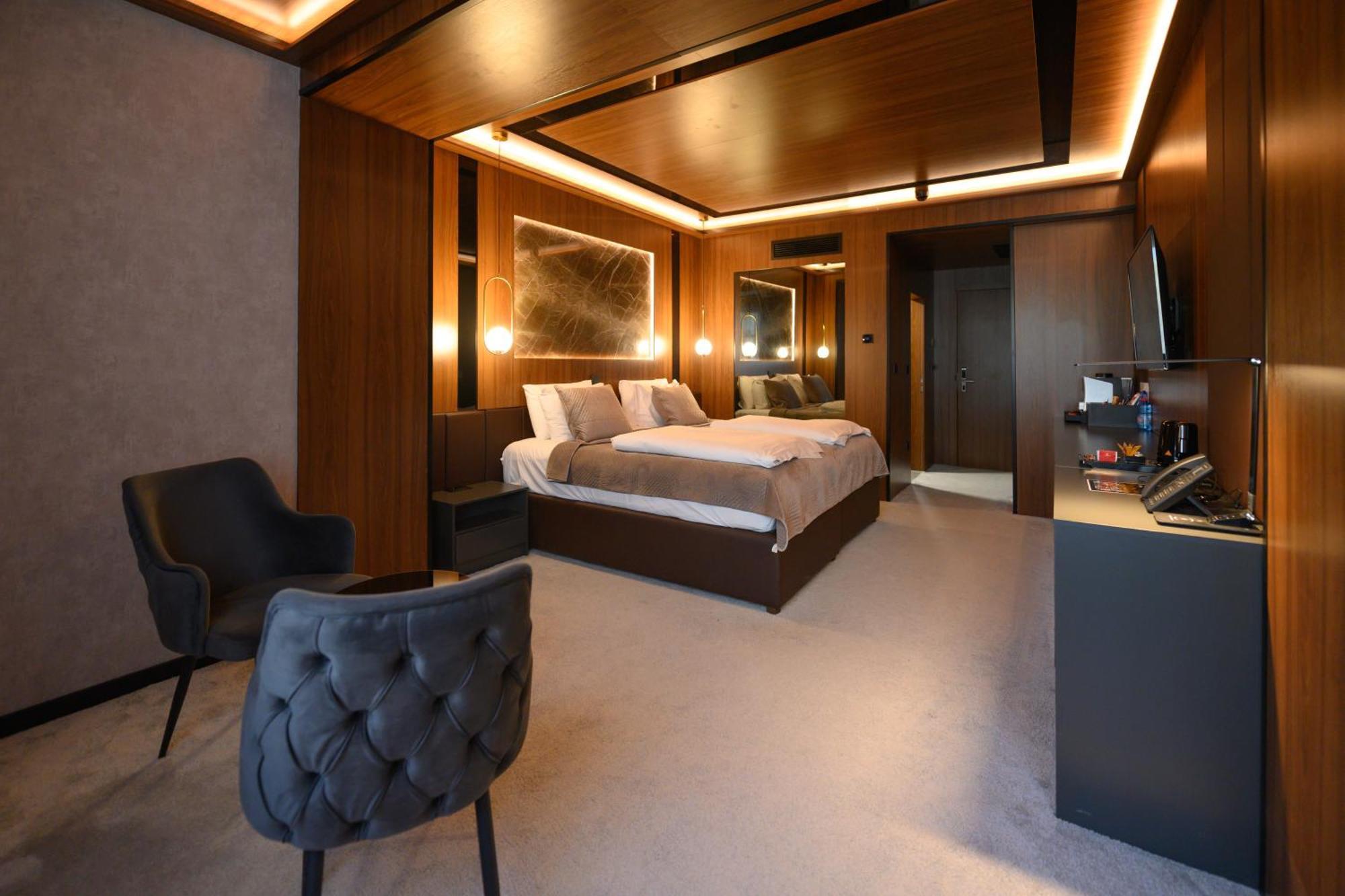 Hotel Macedonia Square Скопье Экстерьер фото