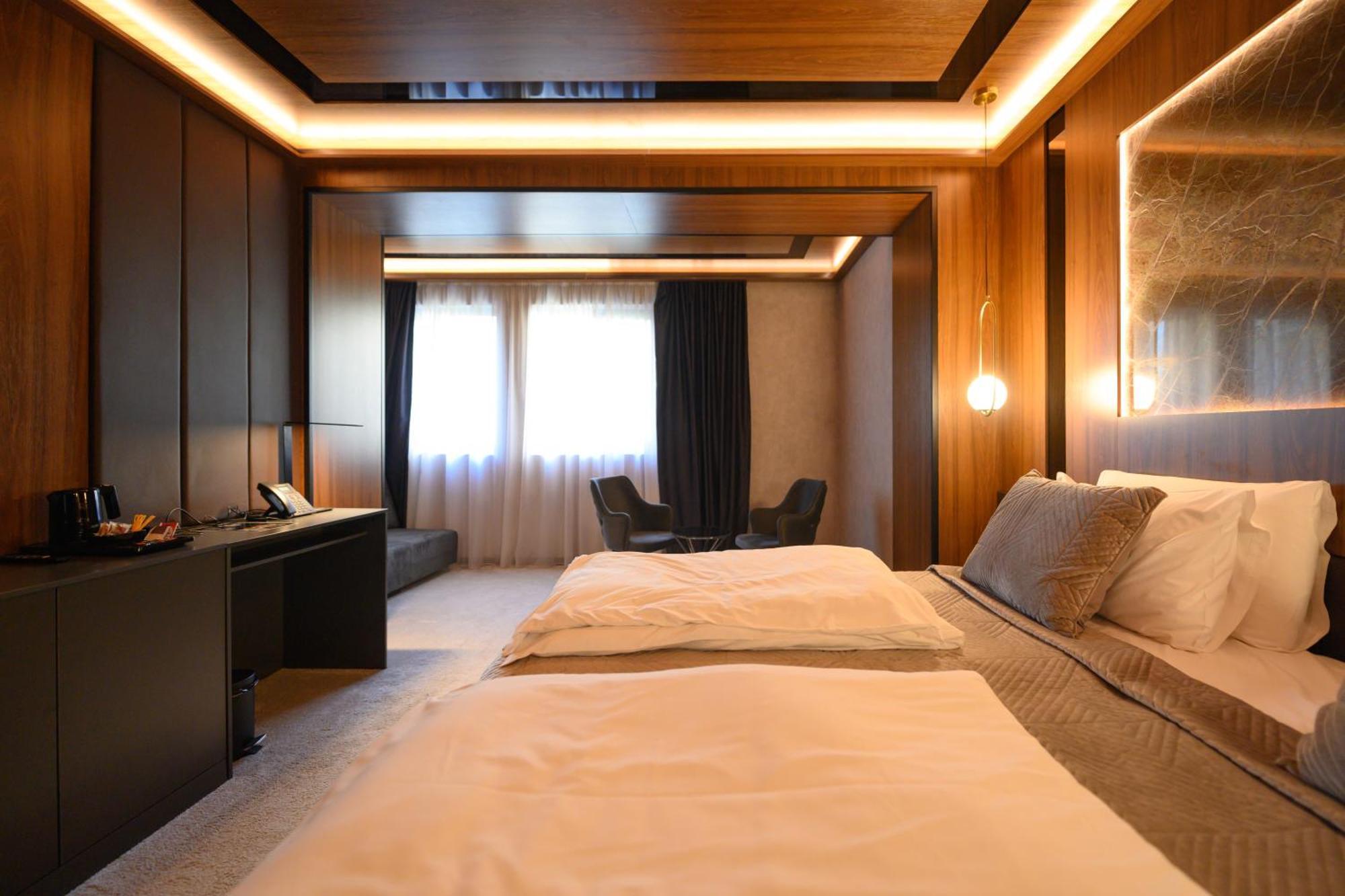 Hotel Macedonia Square Скопье Экстерьер фото