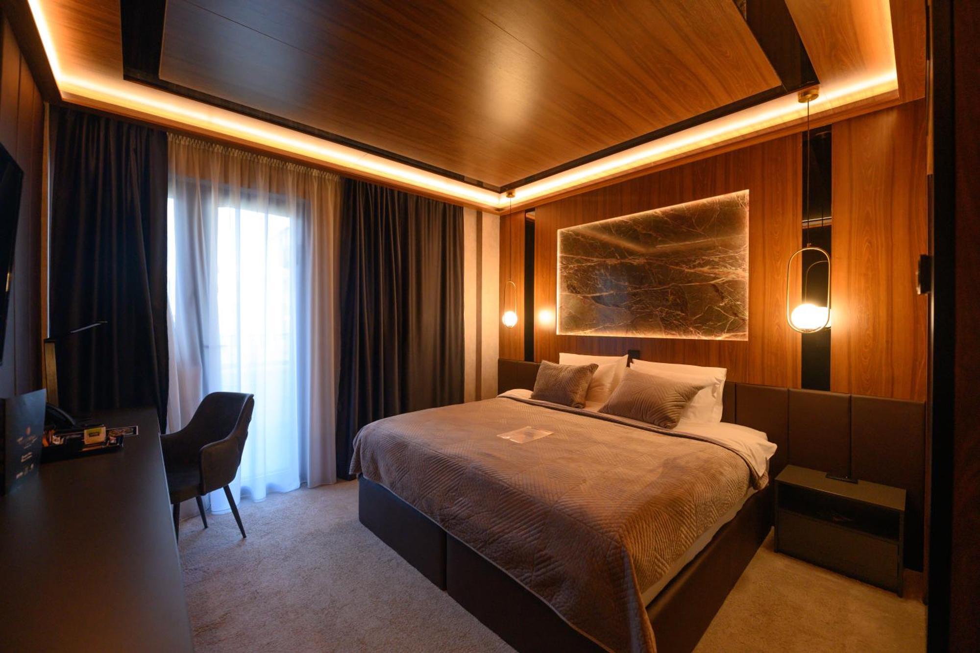 Hotel Macedonia Square Скопье Экстерьер фото